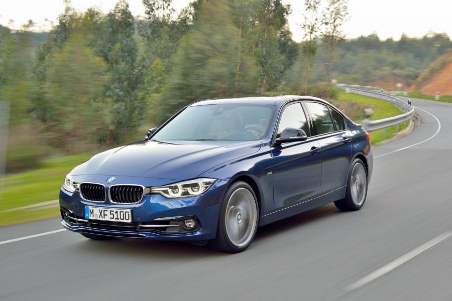 BMW 340i Sport Line 2015 года  (фото 36 из 47)